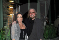 PEOPLE - Die Gibb Familie an der Sony Music Summer Party in London
