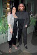 PEOPLE - Die Gibb Familie an der Sony Music Summer Party in London