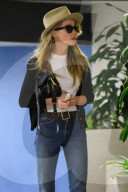 PEOPLE - Amber Heard geht etwas zerknautscht zum Arzt in New York