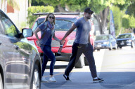 PEOPLE - Emily Blunt und John Krasinski nach der Geburt ihres zweiten Kindes in LA unterwegs