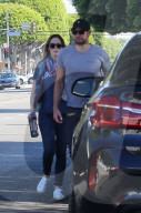 PEOPLE - Emily Blunt und John Krasinski nach der Geburt ihres zweiten Kindes in LA unterwegs