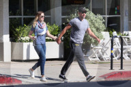 PEOPLE - Emily Blunt und John Krasinski nach der Geburt ihres zweiten Kindes in LA unterwegs