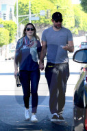 PEOPLE - Emily Blunt und John Krasinski nach der Geburt ihres zweiten Kindes in LA unterwegs