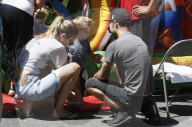 PEOPLE - Pete Wentz und Meagan Camper besuchen mit Saint dem Farmers' Market 