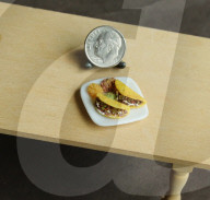FEATURE - Miniatur-Mahlzeiten aus Ton
