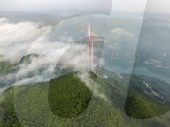 FEATURE - 78 Kilometer lange Brücke in China eröffnet