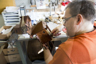 REPORTAGE - Kuckucksuhren Produktion in Titisee Neustadt 