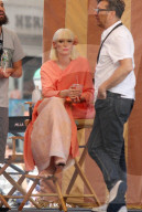 PEOPLE - Tilda Swinton bei den Dreharbeiten zu "Okja"