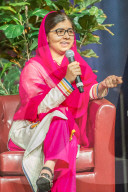 NEWS - Malala Yousafzai hÃ¤lt in Omaha eine Rede