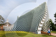 PORTRAIT - Serpentine Pavillion vom dänischen Architekten Bjarke Ingels