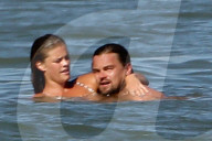 EXKLUSIV - Nina Agdal turtelt mit Leonardo DiCaprio am Beach von Malibu