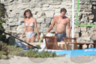 EXKLUSIV - Nina Agdal turtelt mit Leonardo DiCaprio am Beach von Malibu
