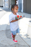 PEOPLE - Papi-Tag: Tyga verbringt Zeit mit Sohnemann King Cairo