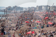 NEWS - Grossbritannien: Sommerhitze am Brighton Beach