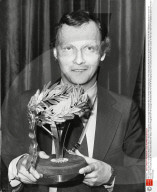 Niki Lauda Accepts The International Award For Valour In Sport In Recognition Of The Courage He Showed After His Horrific N?rburgring Injury. The Unassuming Austrian Ace Is Quick To Point Out That His Art Is Based On Skill And Practice Not Courage. 1