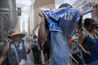 NEWS - Philadelphia: Friedliche Demonstration zum Auftakt des demokratischen Parteitags