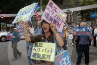 NEWS - Sitzstreik gegen US Army: Okinawa protestiert gegen Stützpunktbau