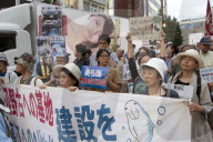 NEWS - Sitzstreik gegen US Army: Okinawa protestiert gegen Stützpunktbau