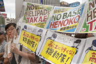 NEWS - Sitzstreik gegen US Army: Okinawa protestiert gegen Stützpunktbau
