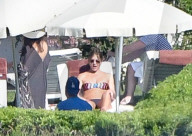 EXKLUSIV - Jennifer Aniston geniesst Ferien in Ravello