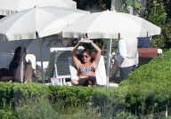 EXKLUSIV - Jennifer Aniston geniesst Ferien in Ravello