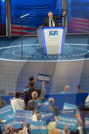 NEWS - US-Wahlen: Bernie Sanders wirbt für Hilary Clinton