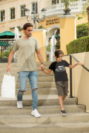 PEOPLE - Scott Disick geht mit seinem Sohn Mason Sushi essen