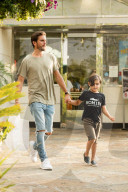 PEOPLE - Scott Disick geht mit seinem Sohn Mason Sushi essen