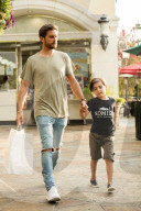 PEOPLE - Scott Disick geht mit seinem Sohn Mason Sushi essen
