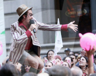 PEOPLE - Jake Gyllenhall startet durch bei den Dreharbeiten zu "Okja"