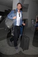 PEOPLE - Tom Hiddleston fliegt zurück nach LA