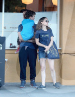 PEOPLE - Natalie Portman versteckt ihren Bauch, ist sie wieder schwanger