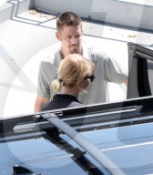 PEOPLE - Taylor Swift versucht das Gym möglichst unerkannt zu verlassen
