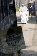 NEWS - Polen: Papst Franziskus besucht das Vernichtungslager Auschwitz 
