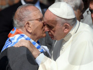 NEWS - Polen: Papst Franziskus besucht das Vernichtungslager Auschwitz 