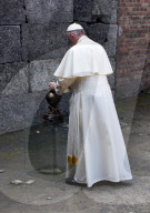 NEWS - Polen: Papst Franziskus besucht das Vernichtungslager Auschwitz 