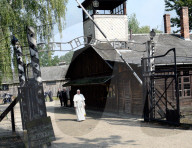 NEWS - Polen: Papst Franziskus besucht das Vernichtungslager Auschwitz 