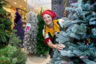 FEATURE - Es kann nie früh genug sein! Selfridges eröffnet den Christmas Shop
