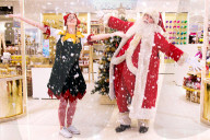 FEATURE - Es kann nie früh genug sein! Selfridges eröffnet den Christmas Shop