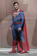 PEOPLE - Tyler Hoechlin spielt Superman in "Supergirl"