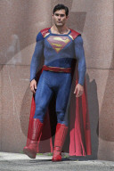 PEOPLE - Tyler Hoechlin spielt Superman in "Supergirl"