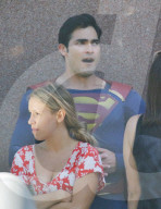 PEOPLE - Tyler Hoechlin spielt Superman in "Supergirl"