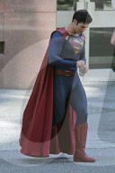PEOPLE - Tyler Hoechlin spielt Superman in "Supergirl"