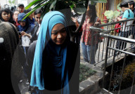 NEWS - Jakarta: Protestaktion für entführte Arbeiter durch die Rebellengruppe Abu Sayaf