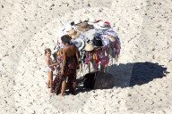 OLYMPIA 2016 - Die Kinder von Gisele Bundchen mit ihrer Nanny am Beach von Rio