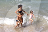 OLYMPIA 2016 - Die Kinder von Gisele Bundchen mit ihrer Nanny am Beach von Rio