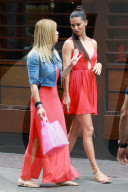 EXKLUSIV - Adriana Lima beim Interview in Ipanema