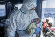 NEWS - Italien: Geburt auf einem Rettungsschiff vor Sizilien gerettet