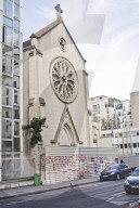 NEWS - Paris: Die Eglise Sainte-Rita ist nach der Evakuierung verbarrikadiert