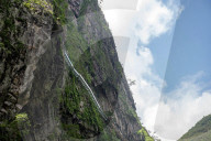 FEATURE - Gläserner Wanderweg